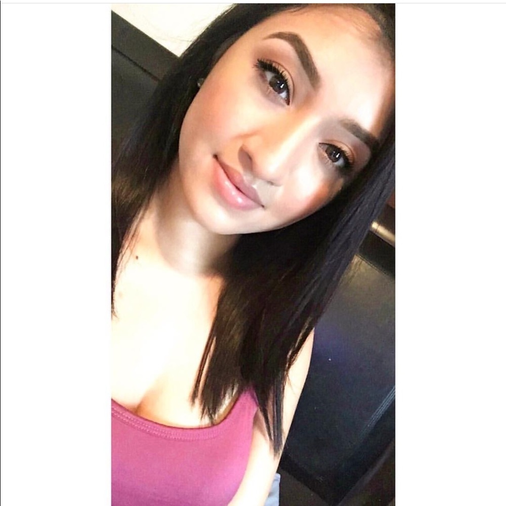 Meet your Posher, Desirae